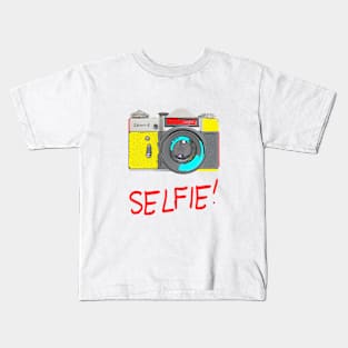 Pop Art Vintage Camera...Selfie! Kids T-Shirt